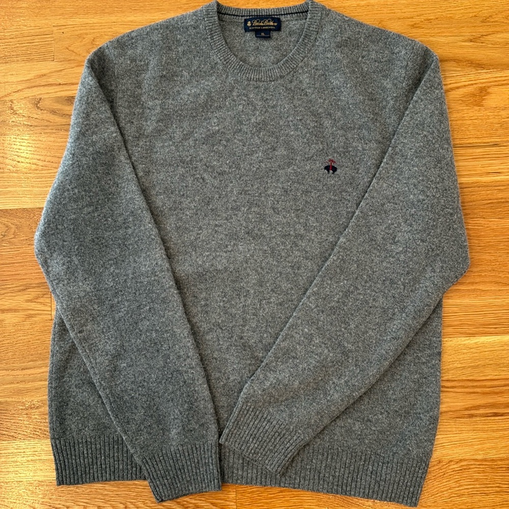 Brooks Brothers gray Lambswool sweater size XL